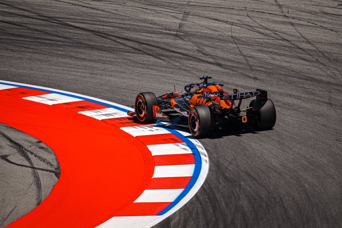 teamopeightyone's tweet photo. P5 in Barcelona 🇪🇸🏁 https://t.co/cLJI4VJZYk