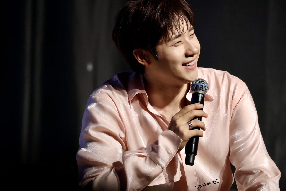 mattin311's tweet photo. 260613 HAPPY CNU DAY 2026 [신데렐라 - day&amp;night] 1부

#B1A4  #신우 #CNU @B1A4_CNU https://t.co/NN8LkvEdxU