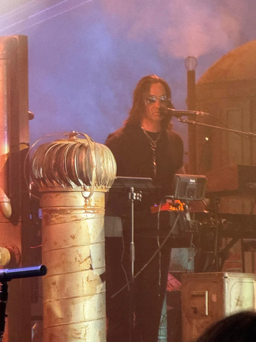 cygnusx1net's tweet photo. Rush "Fifty Something" Tour Pictures - Kia Forum - Los Angeles, California - June 13th, 2026 

See the full gallery here: https://t.co/BYSth9Cc5N https://t.co/oKg4mF2TAo