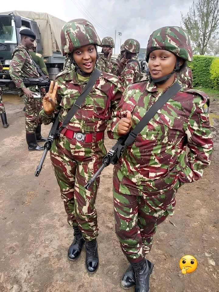 Masika_039's tweet photo. Men can you date police women? https://t.co/1ZuliVkU0q