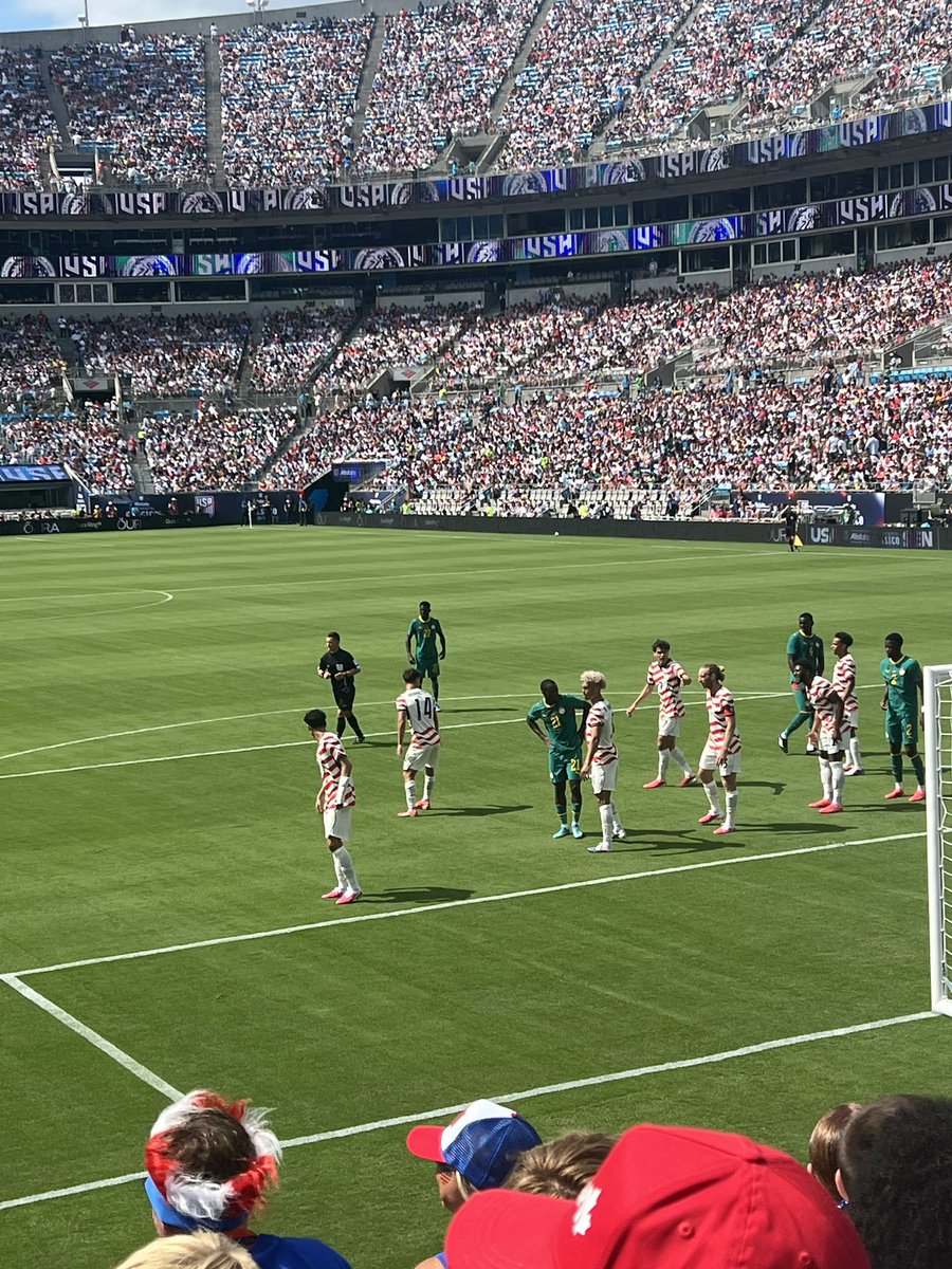 mrdennisedits's tweet photo. From coast to coast. @USMNT https://t.co/7fjk18PgsE