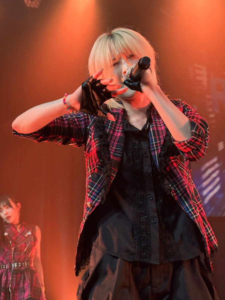 novtoronic's tweet photo. rock field ULTRA LIVE in GOTANDAにてPOPPiNG EMOのキングユリア様

DIVEで優勝してたな〜🏆

#ポピエモ
#キングユリア https://t.co/ZxTZ2dYo95