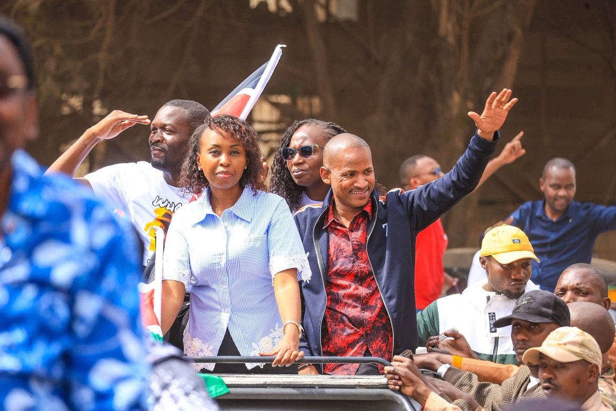 IgnatiousMuga's tweet photo. There's one thing we've to accept as a country. That Edwin Sifuna is Big. He's massive. From signing Faith Odhiambo to Irungu Kang'ata.

I didn't see this coming

#LindaMwananchiThika
#SisiNdioSifuna https://t.co/Dg8pJhTXDl