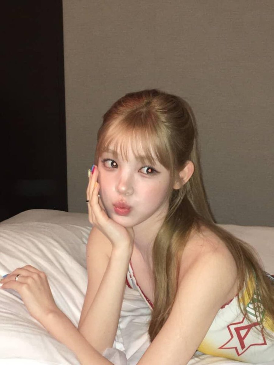 yuhapost's tweet photo. #yuha weverse update ❤︎ https://t.co/OQlhJ1vcXZ