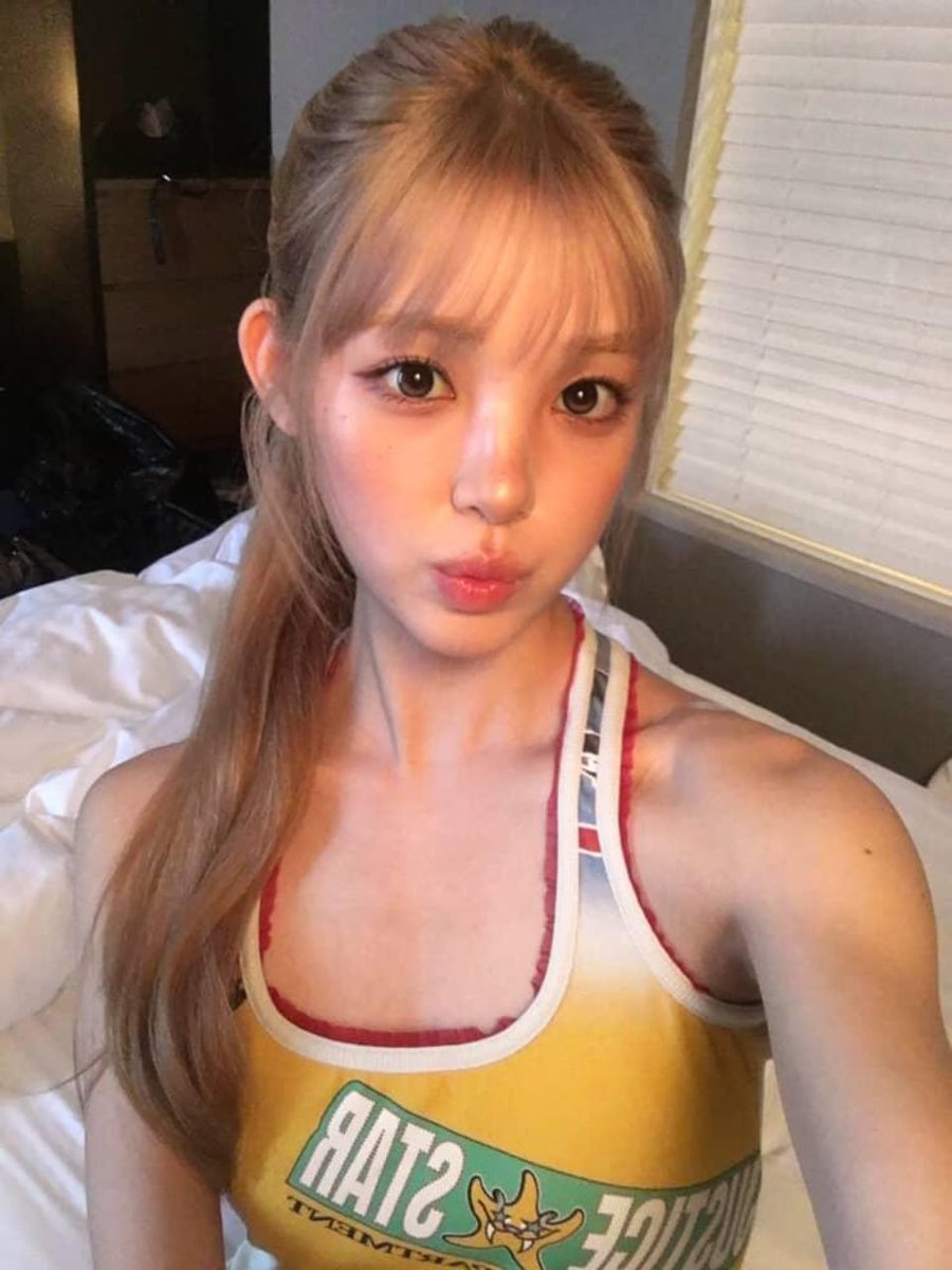 yuhapost's tweet photo. #yuha weverse update ❤︎ https://t.co/OQlhJ1vcXZ