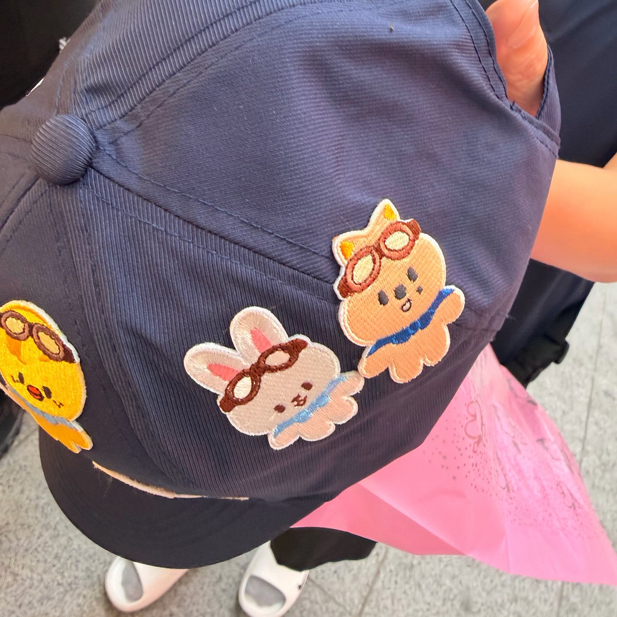 beaaleta's tweet photo. I’m proud of my purchase 🙂‍↕️❤️ (pinagsama ko na si minsung para hindi sila malungkot) https://t.co/4JsvQuL0ST