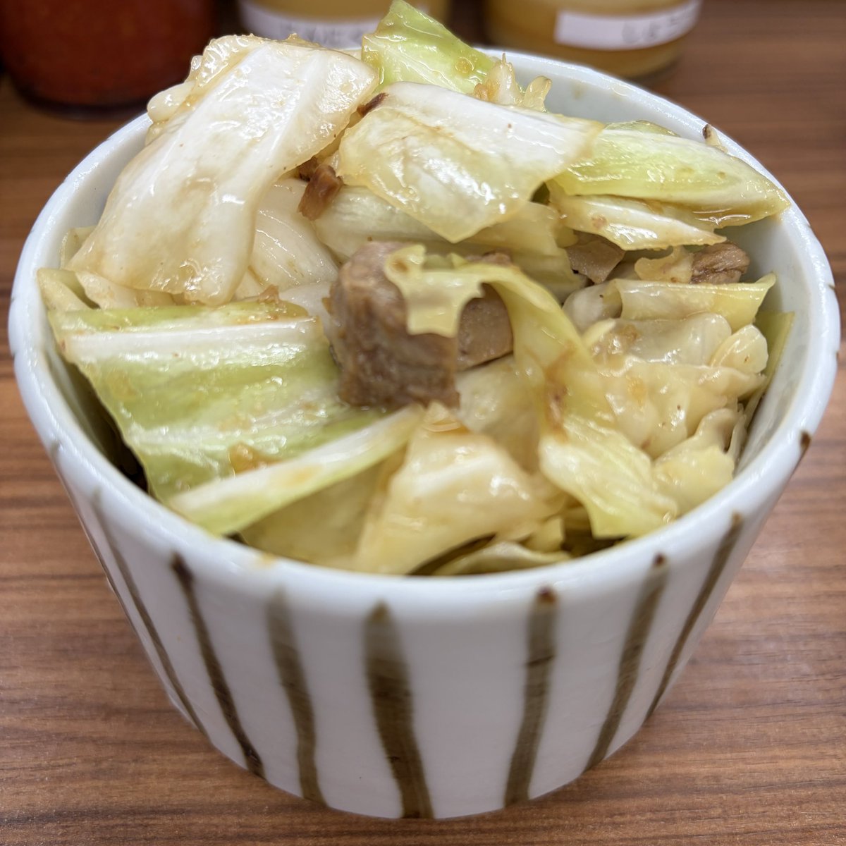 pk_diamond's tweet photo. 2026/6/14
近藤家本店@北山田

チャーシューメン
キャベチャー
半ライス

最近またちょくちょく来てまして、スープめっちゃキマッてます🍜大判チャーシューも食べ応えあり。キャベチャーも👍️😊 https://t.co/nk3aUDFfPE