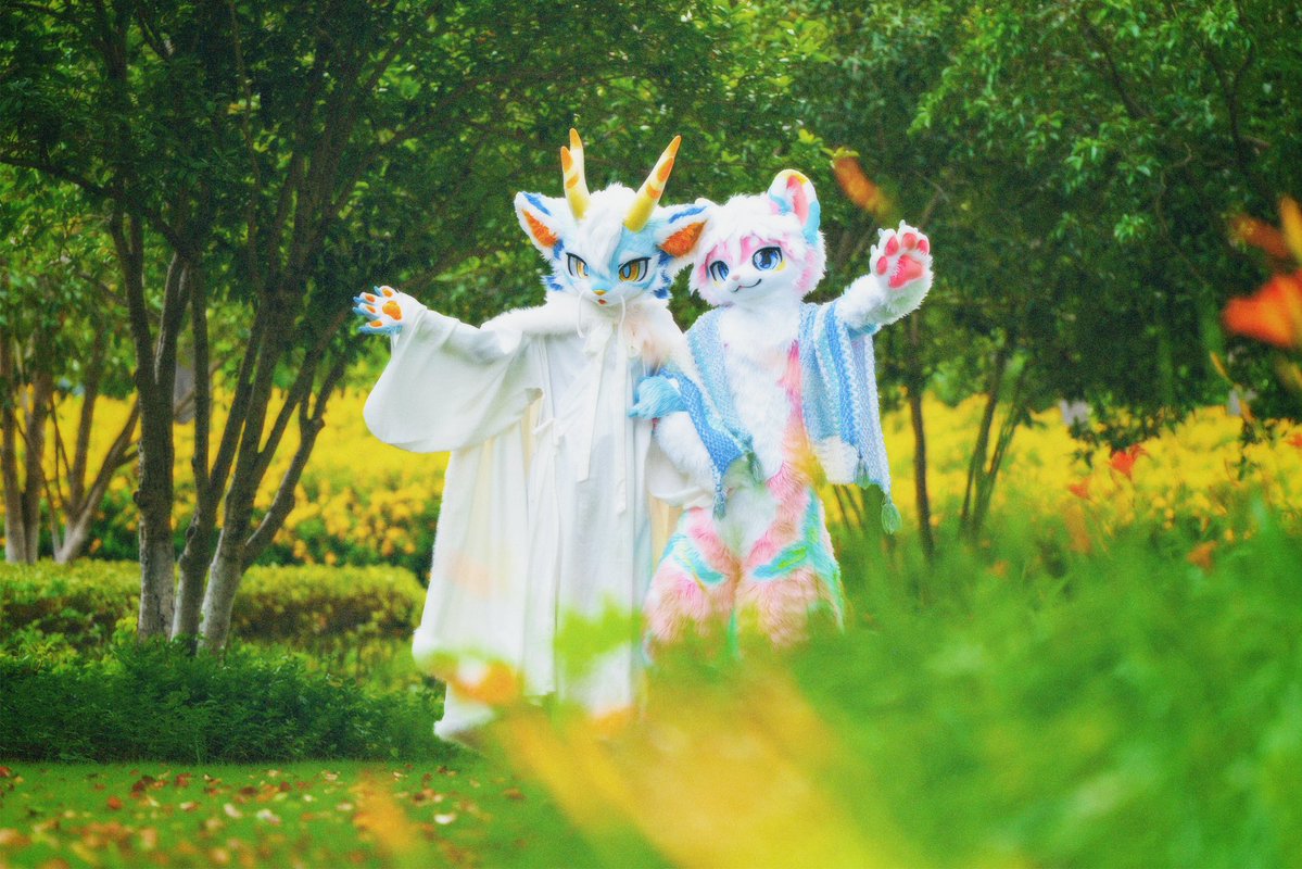 YANT0104's tweet photo. #Fursuit 
好喜歡這種膠片風！📷
～～～～～～～～～～～
#Furry #fursuitevery https://t.co/LPhgtY2iDl