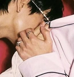 BaiTaEwsiri's tweet photo. บี๋พร้อมมีน้องรึยังลูกกกกกกกก...🫣🐴🌷

#ออฟกัน #OffGun #Babii https://t.co/fVinzfk7v0