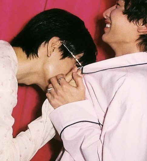 BaiTaEwsiri's tweet photo. บี๋พร้อมมีน้องรึยังลูกกกกกกกก...🫣🐴🌷

#ออฟกัน #OffGun #Babii https://t.co/fVinzfk7v0