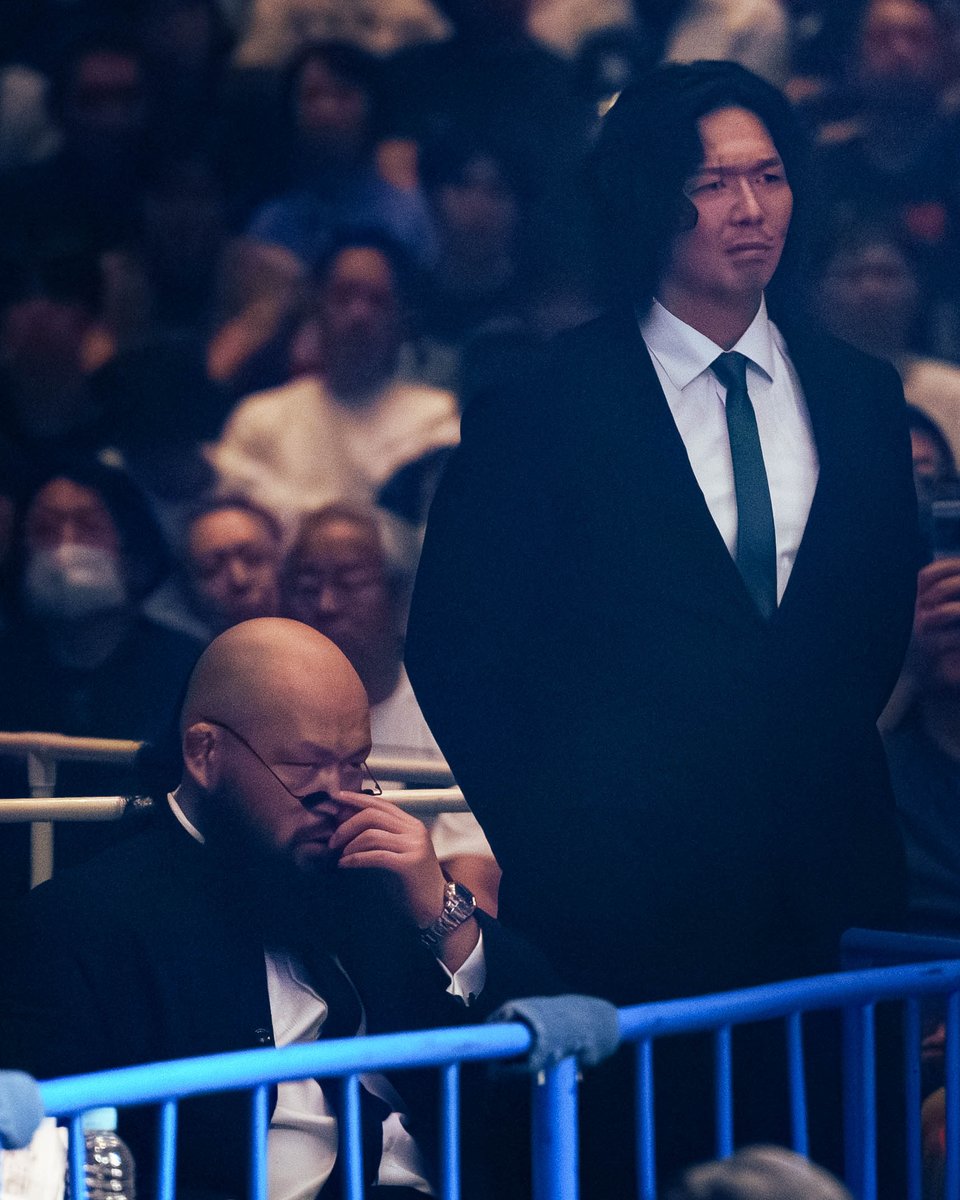 meke_pw's tweet photo. 2026.6.14 新日本プロレス 大阪城ホール 
暗いところでザラザラにしか撮れなかったので思い切って古い映画っぽく色調補正
マフィア…というか黒社会というか…
#ジェイク・リー #UnitedEmpire #njdominion https://t.co/92rdxRPfD2