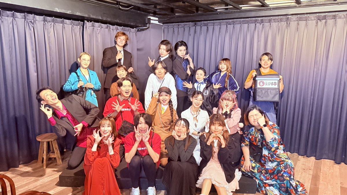 AYAKAlabobo's tweet photo. ビル一棟まるごとイマーシブシアター！
『秋の鹿は笛を踏む』

11.12公演目終了致しました！！
ご来場頂きましてまことにありがとうございました！！

明日は19:00〜公演です！

残り2公演！！
どちらも通常チケットのみ僅かチケットございます！

ご来場お待ちしております🦌 https://t.co/OYtWP92EWX