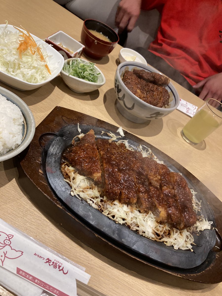 Fox_Sin_'s tweet photo. なごやらすとめし。 https://t.co/D60hiCxxNB