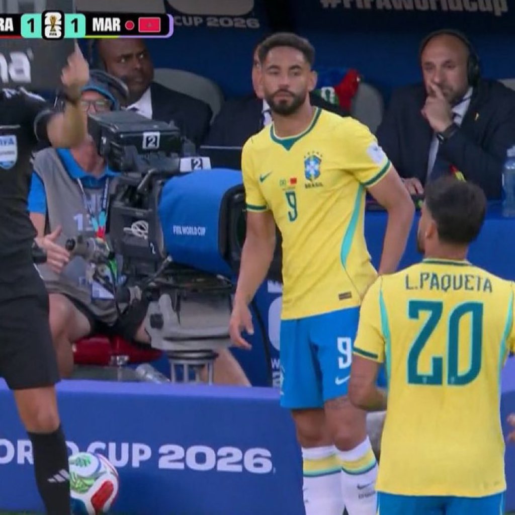presuntinhofake's tweet photo. E o Matheus Cunha, hein?!

Maluco tem UM gol pela seleção brasileira, 1 mísero gol e faz mais de um ano essa porra

Normalizaram isso aqui. Só no Brasil, Matheus Pereira merecia muito mais e o cara é preferido em vez do Endrick https://t.co/UXLt4Y4QAw