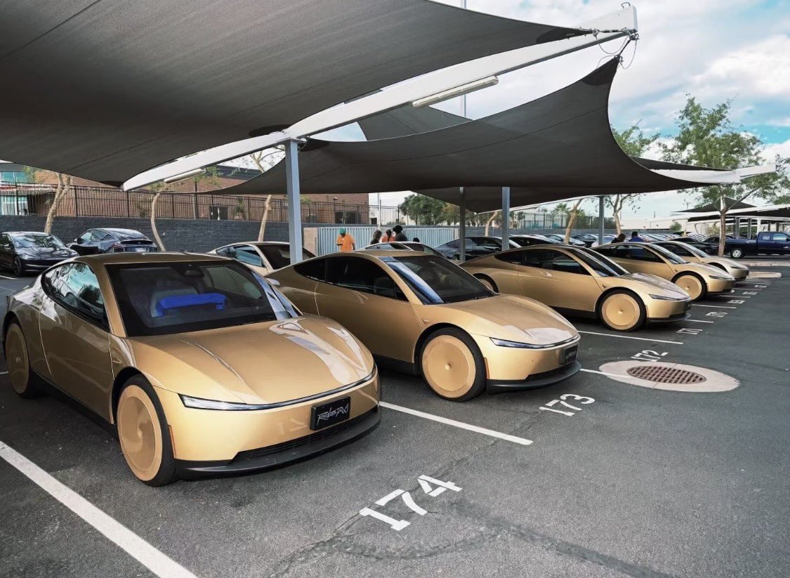 TeslaTrackerUS's tweet photo. 📍 Tesla filed for Nevada's Autonomous Vehicle Network Company permit less than 10 days ago - now a Cybercab fleet is staging in Las Vegas near Patrick Lane.

• AVN permit is the same NV DMV mechanism Waymo operates under
• Dedicated Robotaxi support infra reportedly going in at the site

Permit before fleet is the standard pre-launch sequence.