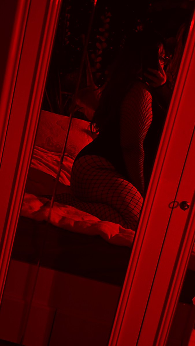 bleed_me_deep's tweet photo. Okay now this is the last one #bbw https://t.co/T6VkbtqcoJ