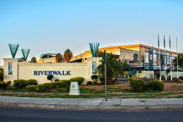 XekiHlongwane's tweet photo. 📍Gaborone, Botswana 🇧🇼 https://t.co/pmMWTGV0Nu