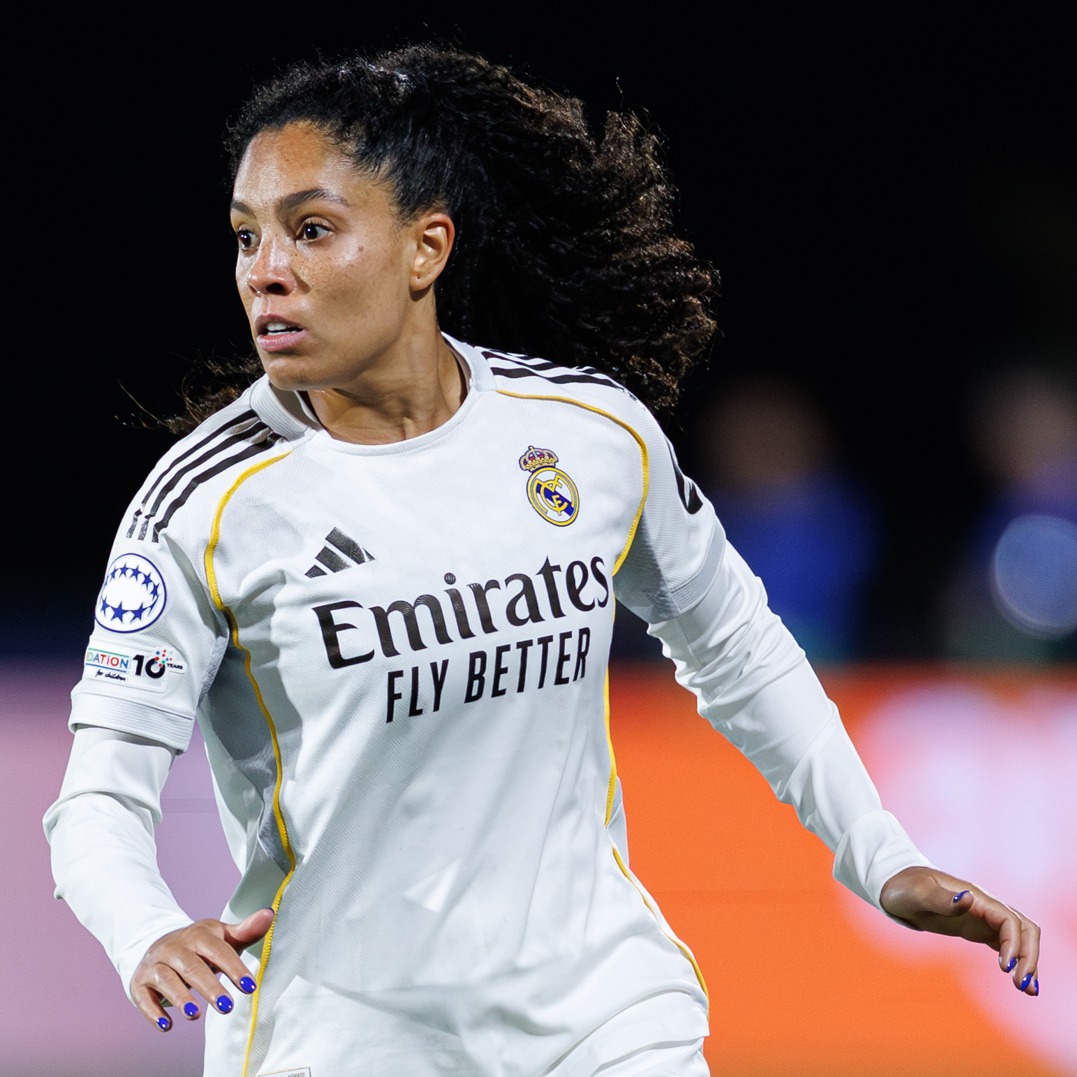 realmadridfem's tweet photo. Comunicado Oficial: Yasmim.