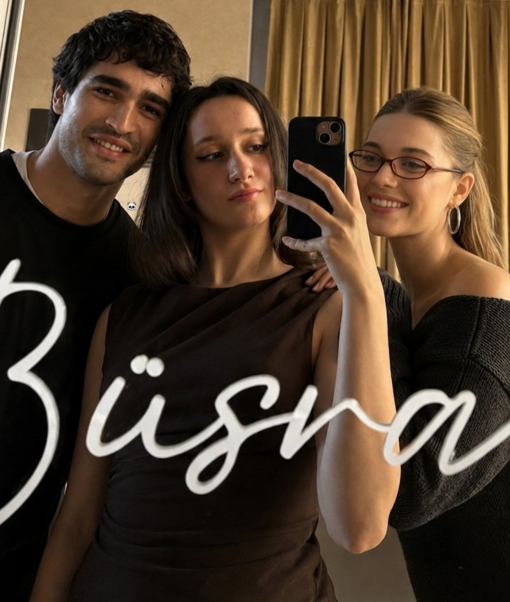 bricca79's tweet photo. Family ❤️🧿
#AfRam #AfraSaraçoğlu #MertRamazanDemir https://t.co/k6O6mKFER4