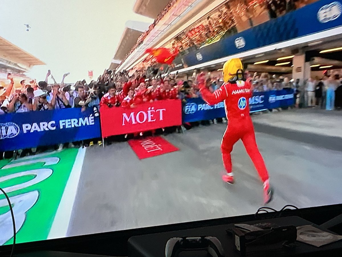 asemota's tweet photo. Forza Ferrari!!! 🔥🔥🔥 https://t.co/0yRKl8Nlq5