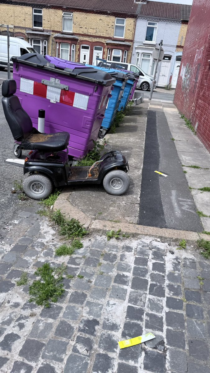 JoeDunne_'s tweet photo. Today have been out speaking to neighbours about the upcoming skips in the Celebration/Sunlight Street Area. Also spoke to a woman who has various housing problems which I am going to raise with the Housing. 

Whilst out reported dumping rear of Somerset Place, Sunlight Street and Ellel Grove 

If neighbours have any other concerns please email Joe.Dunne@liverpool.gov.uk