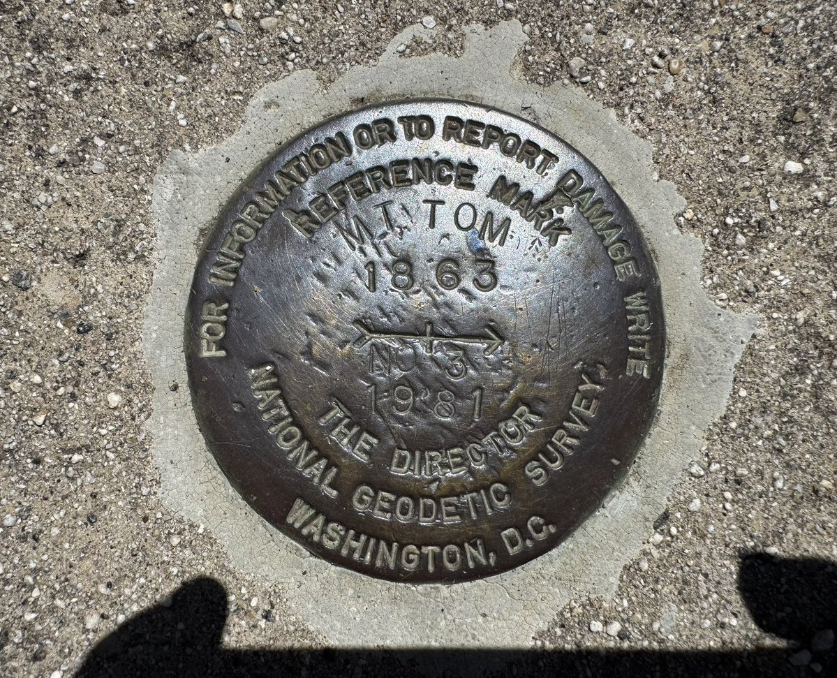 Stephen_Reports's tweet photo. Hiked to the top of Mt. Tom Tower in Litchfield at 1,325 feet! The tower sits on the summit of Mt. Tom inside Mt. Tom State Park. The view at the top spans the towns of Washington, Morris, and Litchfield. 06/12 https://t.co/FCenAfB8zL