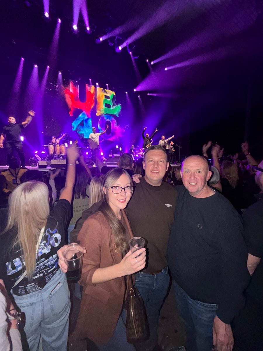 reginaldub's tweet photo. @UB40OFFICIAL smashed Leeds again 🤙 https://t.co/YXbIy7VYO2