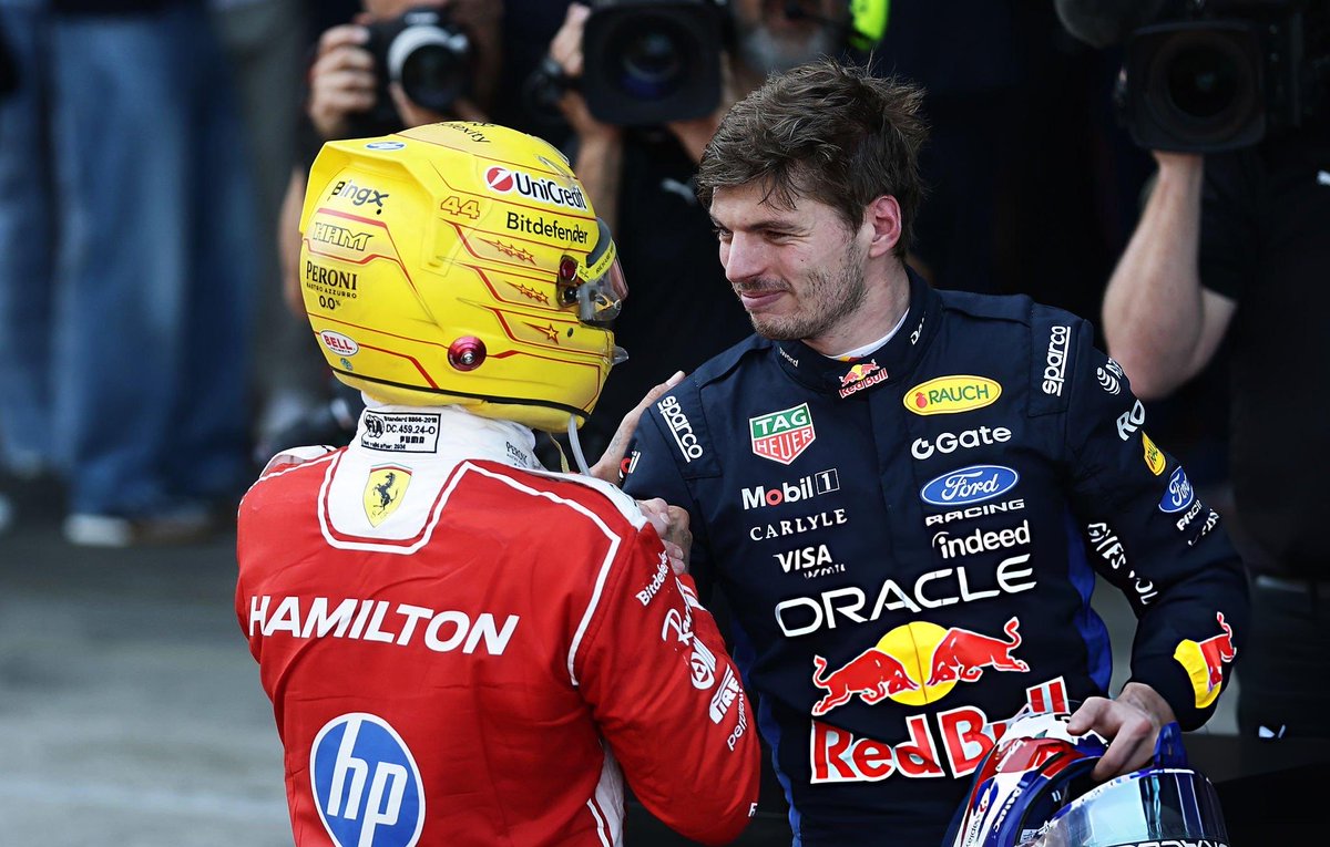 Semmieeef1's tweet photo. Max congratulating Lewis ❤️ https://t.co/pRZ0lJcv1M