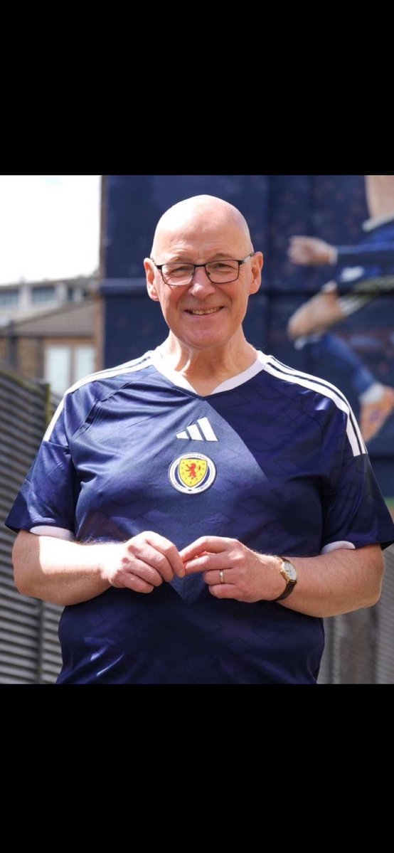 toesore's tweet photo. @JohnSwinney Big John …. https://t.co/5WVLVpdigx