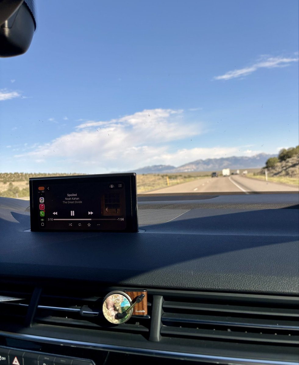 janieluvsu2's tweet photo. Add @NoahKahan ‘s “The Great Divide” album to the list of albums like The Killers’ “Pressure Machine” or @taylorswift13 ‘s “Folklore” that need to be experienced start to finish on a long road trip. It will heal your heart just a little bit. 🫶🏻 https://t.co/Qdwhjz2pjs