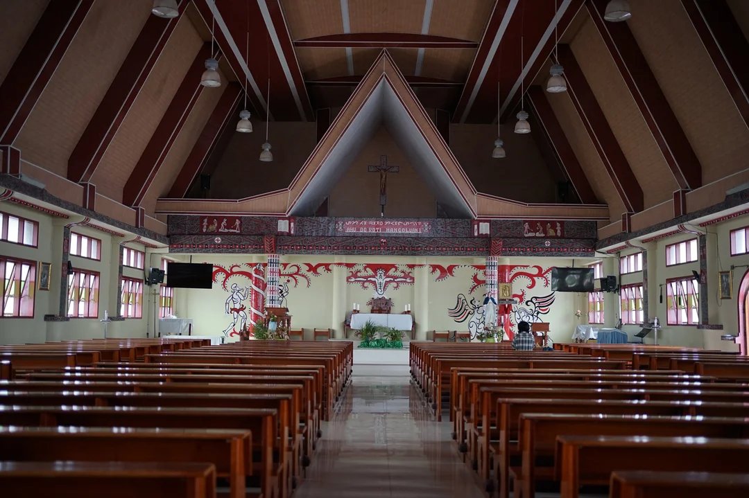 Civixplorer's tweet photo. What a Roman Catholic church looks like in North Sumatra, Indonesia 🇮🇩 https://t.co/AZPZ0oYtxa