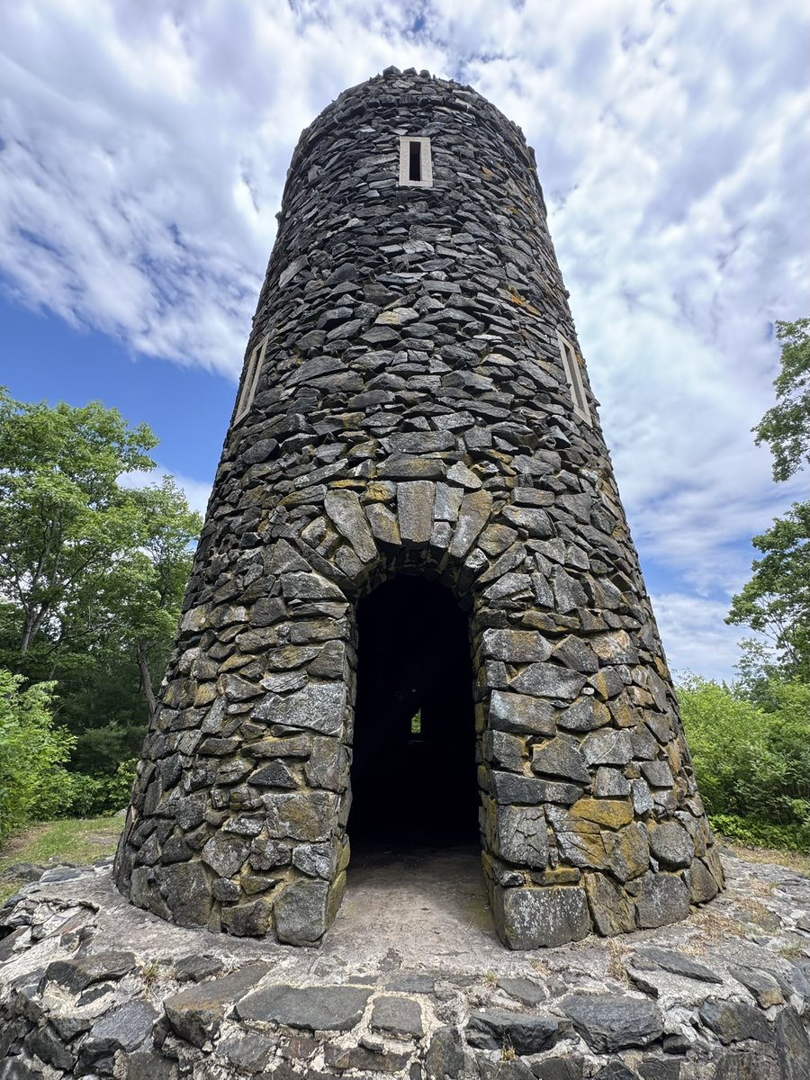 Stephen_Reports's tweet photo. Hiked to the top of Mt. Tom Tower in Litchfield at 1,325 feet! The tower sits on the summit of Mt. Tom inside Mt. Tom State Park. The view at the top spans the towns of Washington, Morris, and Litchfield. 06/12 https://t.co/FCenAfB8zL