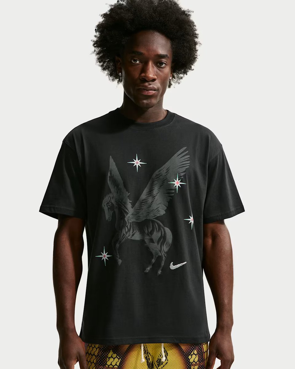 DusterMasonUFD's tweet photo. Nike is jumping on the Unicorn bandwagon...

"In a world full of unique hoopers, your game is an incomparable unicorn. Extend your wings and let the globe know in this Max90 graphic T-shirt."

$UFD 🦄💨✨ 

https://t.co/DaI58eX7fo https://t.co/vOYXK5Hjr5