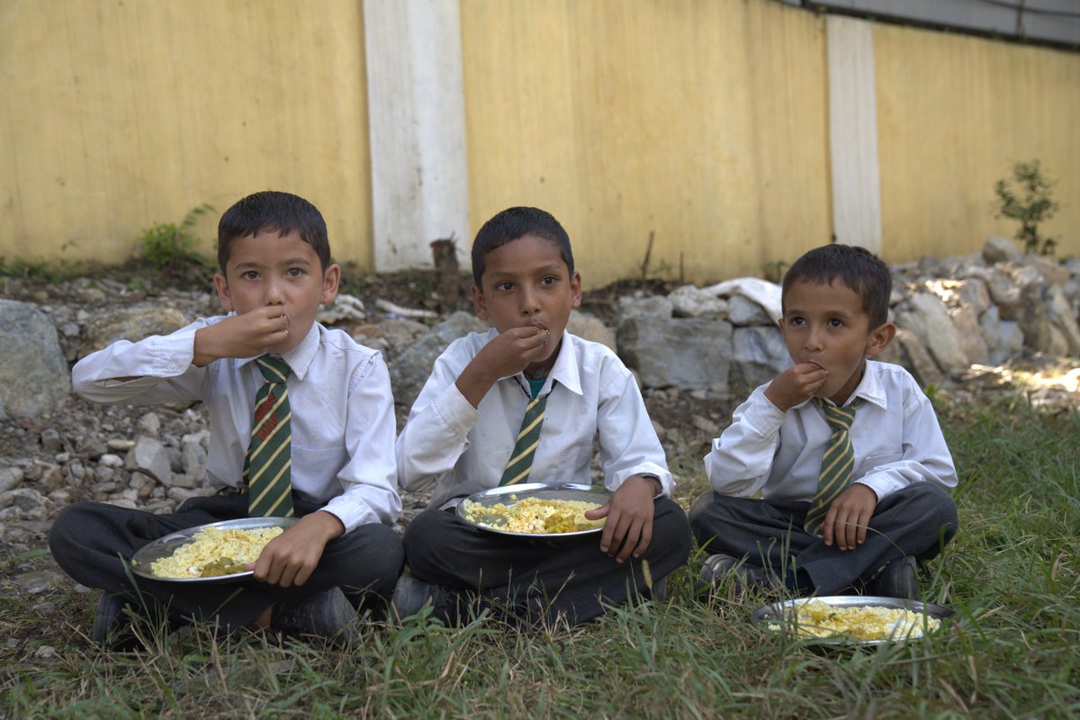 rlwfp's tweet photo. Transforming Food Systems through strong Partnerships!

@WFP_Nepal values its strong partnership with @FinlandinNepal in advancing sustainable, community-led solutions that improve nutrition, strengthen livelihoods and build resilience.

Through its support to the Home-Grown School Feeding Programme Finland 🇫🇮 is helping strengthen local food systems in Nepal🇳🇵by linking school meals with smallholder farmers. 

This approach promotes sustainable, climate-smart agriculture while delivering locally driven solutions that improve community wellbeing.

We look forward to continued engagement & sharing lessons from the field as we work together towards stronger, healthier communities.
