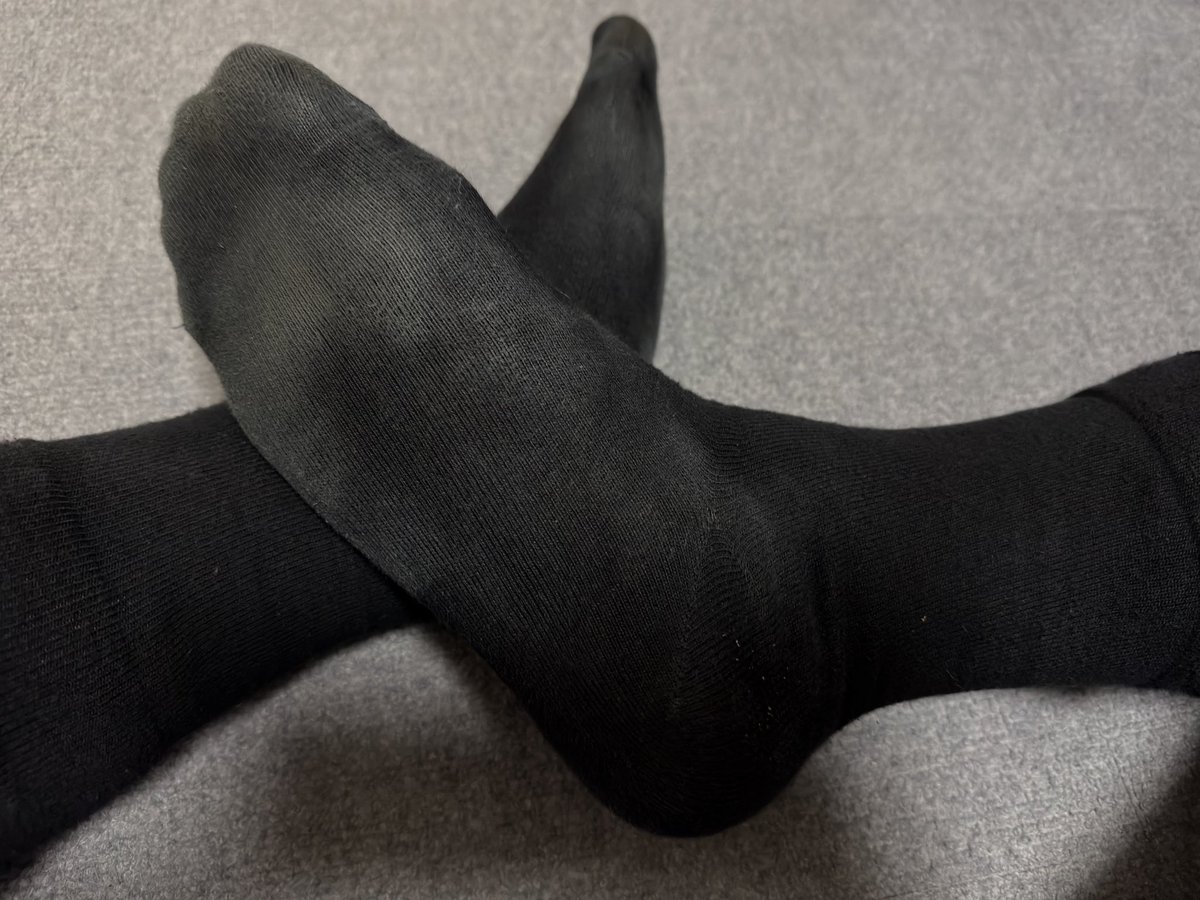 i3gwm's tweet photo. 久々に黒🧦残しとく https://t.co/vUBQhdXzOB