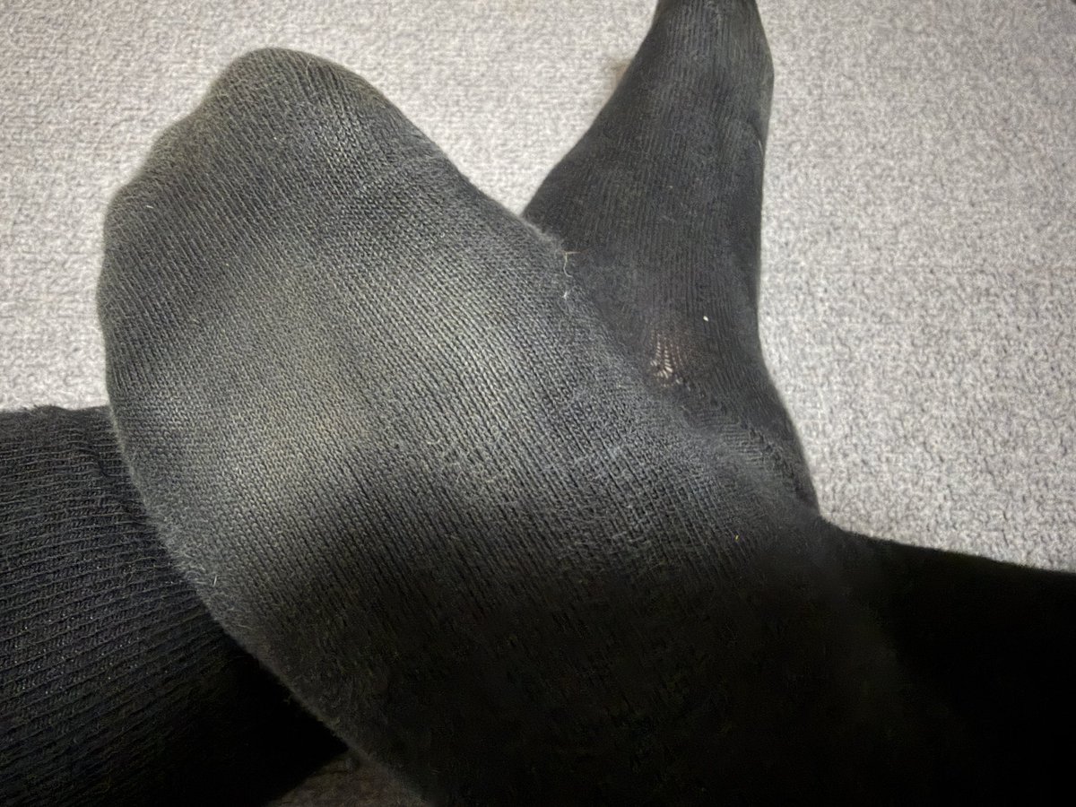 i3gwm's tweet photo. 久々に黒🧦残しとく https://t.co/vUBQhdXzOB