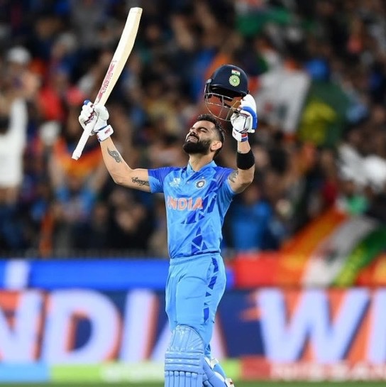 BluntIndianGal's tweet photo. Jersey number 18 performing against Pakistan in WT20 is a never ending story 😭🔥 https://t.co/sP1dxSRv6L