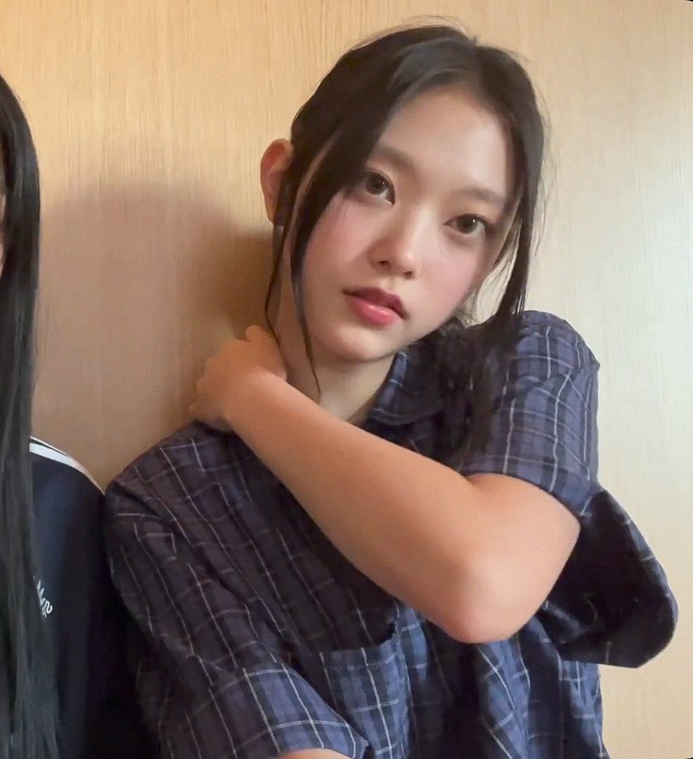 newalllaing's tweet photo. (여자 앞에서 쑥맥되는 애) https://t.co/B5pu3RFWT1