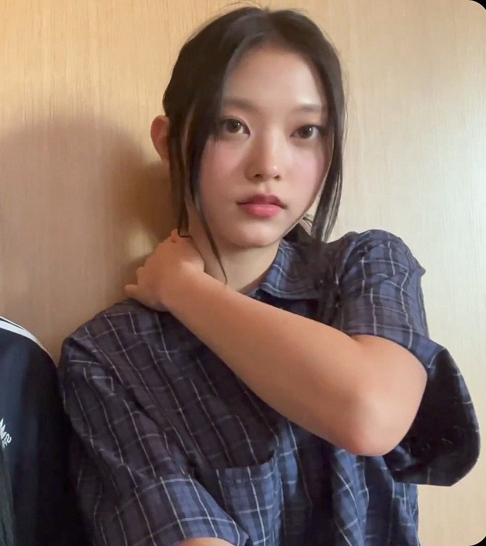newalllaing's tweet photo. (여자 앞에서 쑥맥되는 애) https://t.co/B5pu3RFWT1