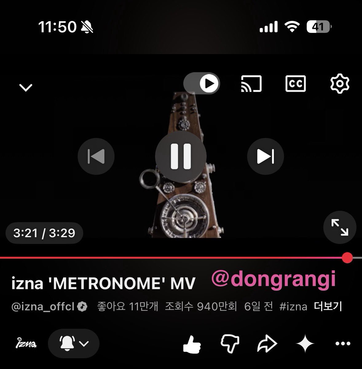 dongrangi's tweet photo. @izna_offcl 메트로놈 듣고 보고 즐거야겠지?? 앙?🤨

#izna #이즈나
#SET_THE_TEMPO #izna_SET_THE_TEMPO 
#METRONOME #izna_METRONOME https://t.co/ldP8rihKVs