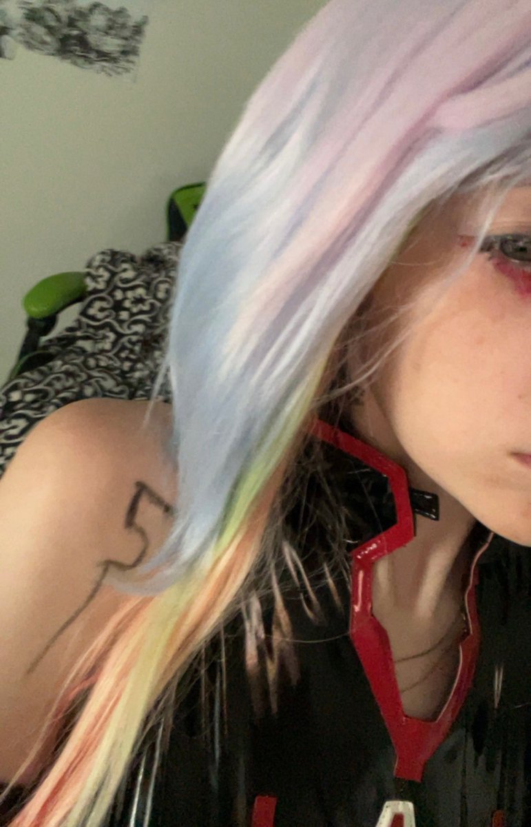 uh4ly's tweet photo. lucy says morning https://t.co/NguLWkHTg7