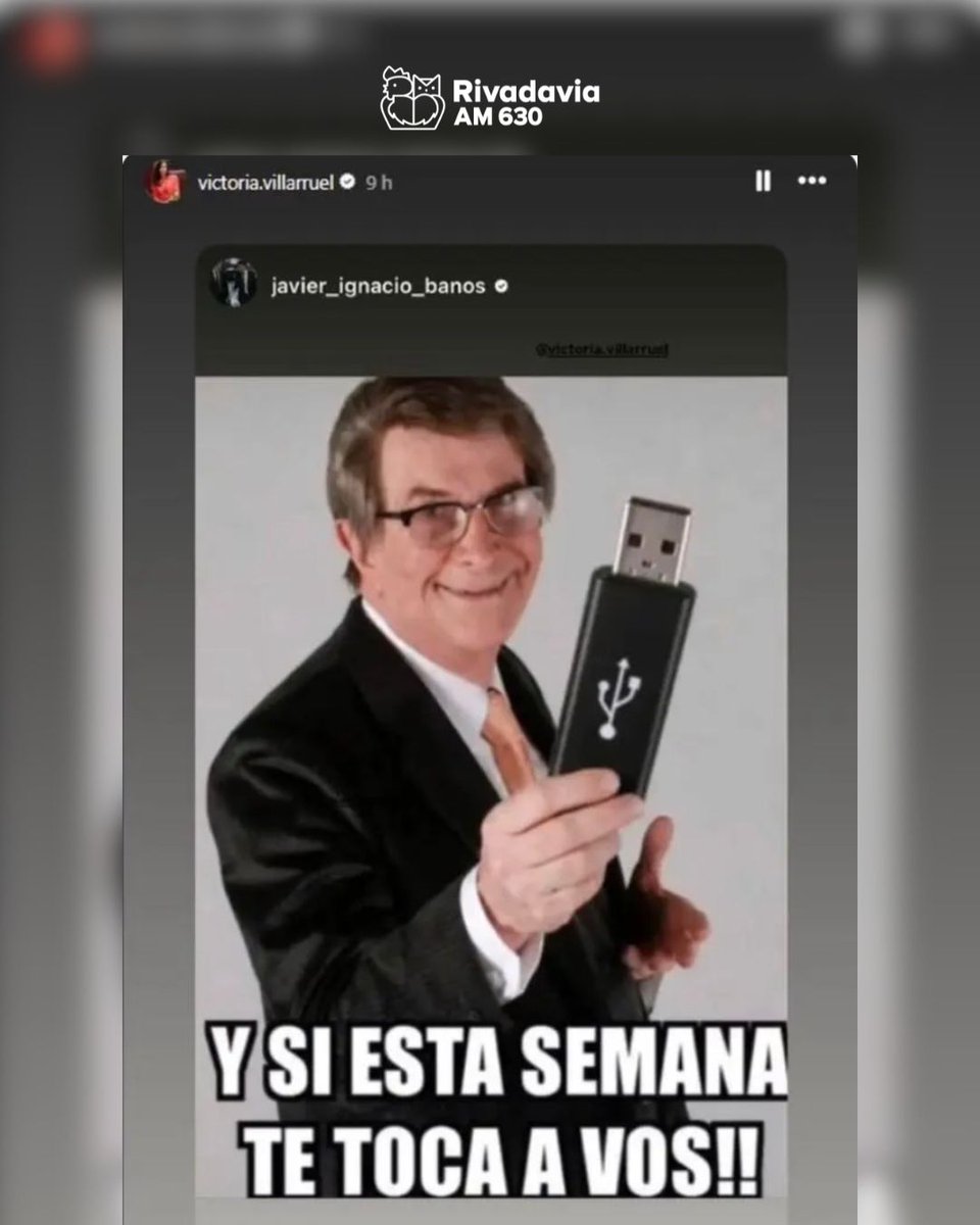 Rivadavia630's tweet photo. 🔴VILLARRUEL VOLVIÓ A APUNTAR CONTRA ADORNI: "¿Y SI ESTA SEMANA TE TOCA A VOS?"

La vicepresidenta Victoria Villarruel compartió un irónico posteo en redes sociales para cuestionar el origen del patrimonio de Manuel Adorni. Con una imagen de Silvio Soldán sosteniendo un pendrive y la frase “¿Y si esta semana te toca a vos?”, volvió a poner el foco en los USD 513.000 que el jefe de Gabinete atribuyó a inversiones en Bitcoin.