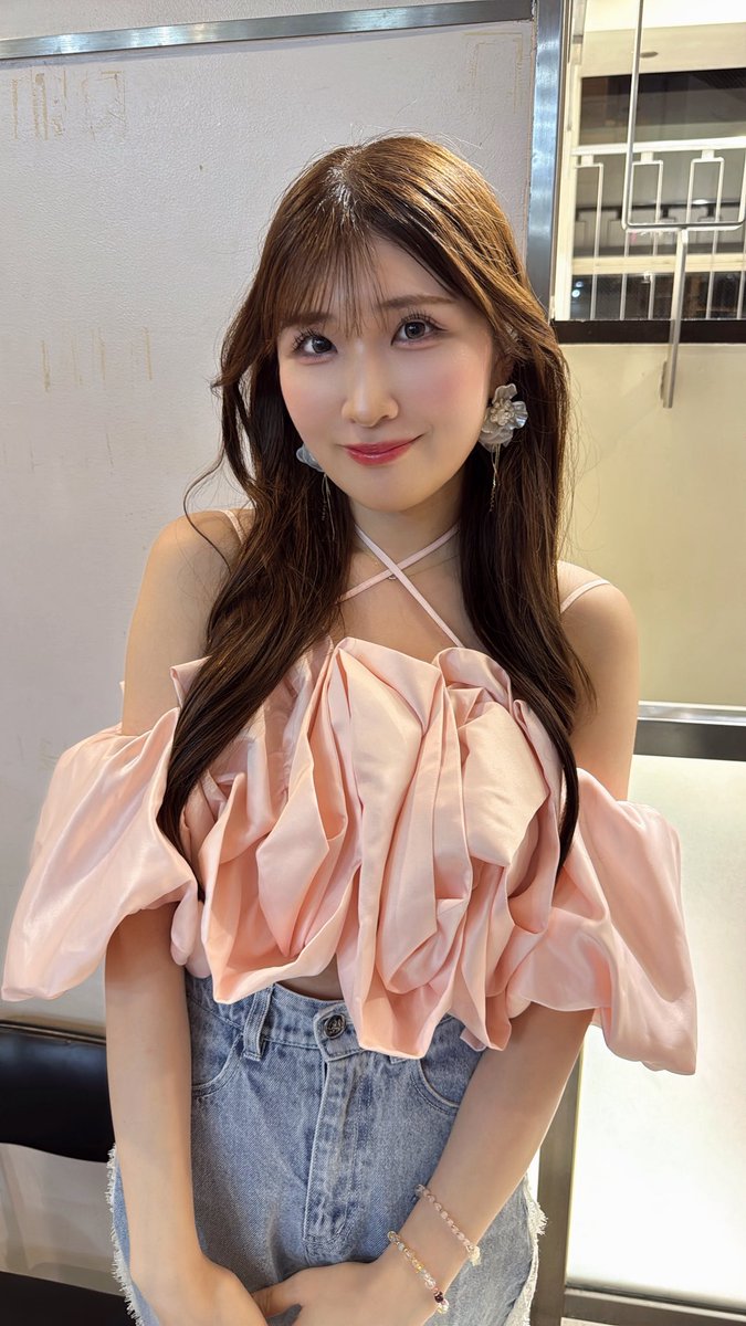 ayu102's tweet photo. 2026/6/14 横浜ミントホール

みぃちゃんにとっての最後のミントホールでのステージ。6年前のワンマンを思い返すと感慨深いけど、今はこれからのストーリーを楽しみにしたいと思います。 https://t.co/Upwo8euv3h