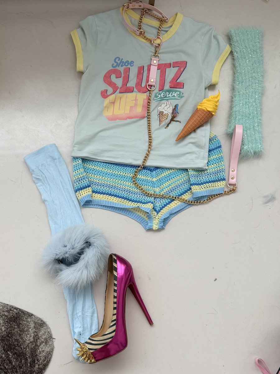 Shoeslutz69's tweet photo. Fittings https://t.co/X4PeFkj24E