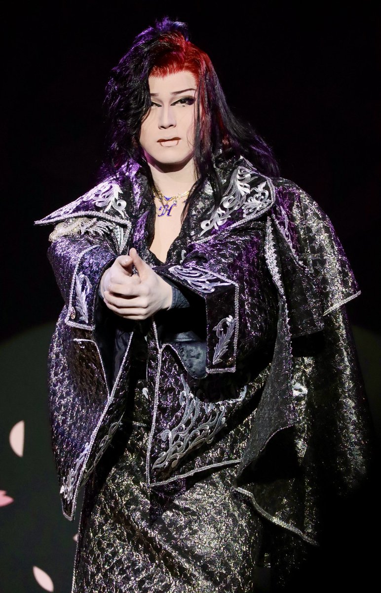 スワロフスキー【俺　元祖花咲か爺さん】 劇団暁 花形 三咲隼人✨💓 隼人くんがオーダーで大人気のドレスハウス