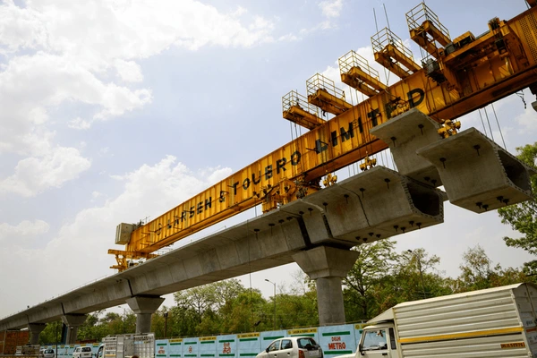 PlusPointIndia's tweet photo. 🇮🇳 India’s Metro Boom - Cities With The Biggest Networks Under Construction

Mumbai -134.34 km
Chennai -116.1 km
Bengaluru - 75.67 km
Delhi-NCR - 63.07 km
Surat - 41.93 km
Pune - 27.85 km
Patna - 27.71 km
Kolkata - 27.52 km
Bhopal - 21.65 km
Meerut - 20 km
Indore - 16.23 km
Kanpur - 12.09 km
Kochi - 11.2 km
Hyderabad - 10.43 km
Agra - 6.70 km