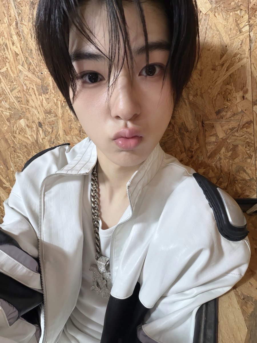 NewBeat_twt's tweet photo. [#김리우]

울산 사랑한데이~~ https://t.co/4C8a9gqBD8