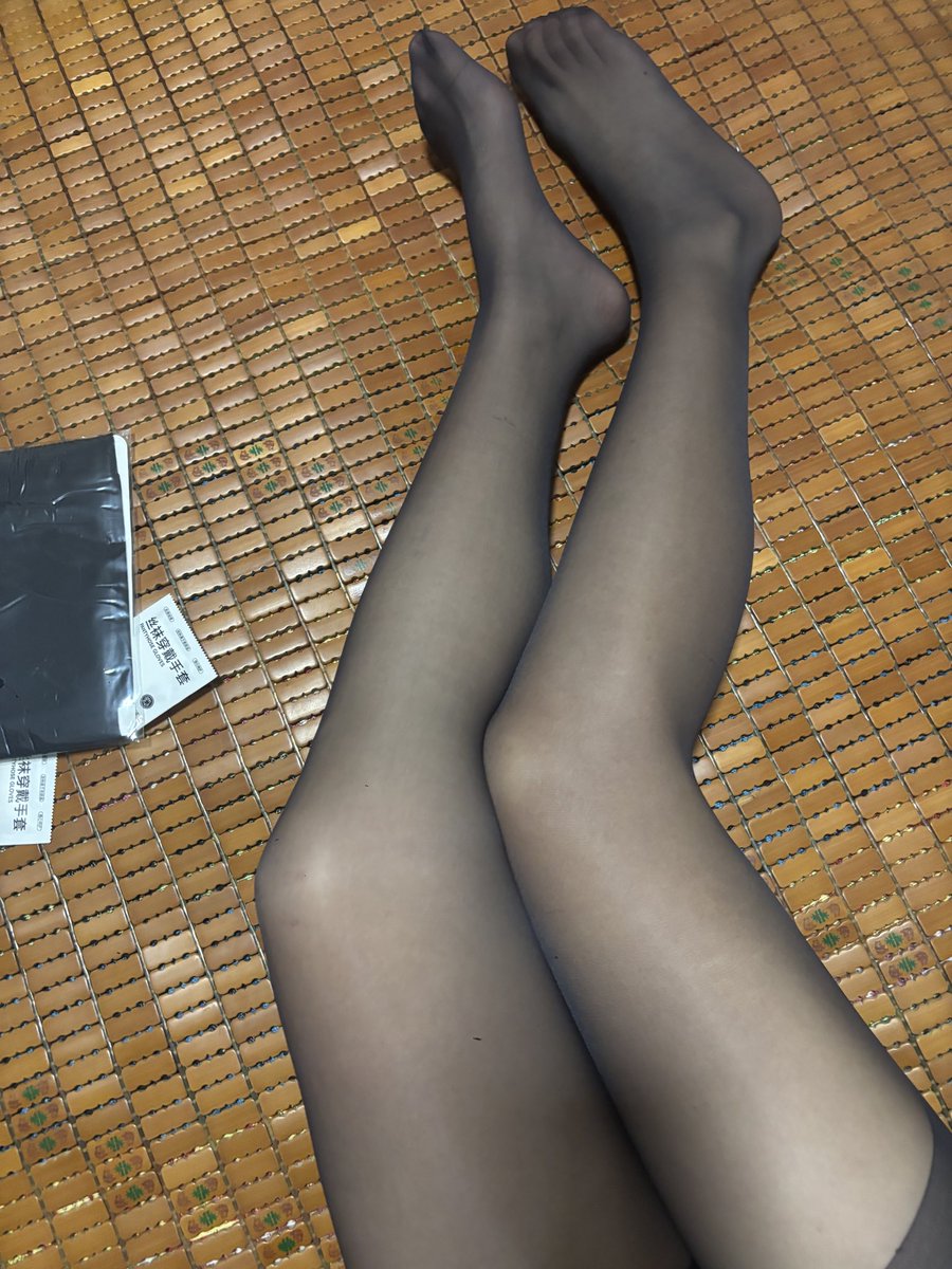 Alliswellend's tweet photo. 想不出姿势了。 https://t.co/zDbWlhTOhf