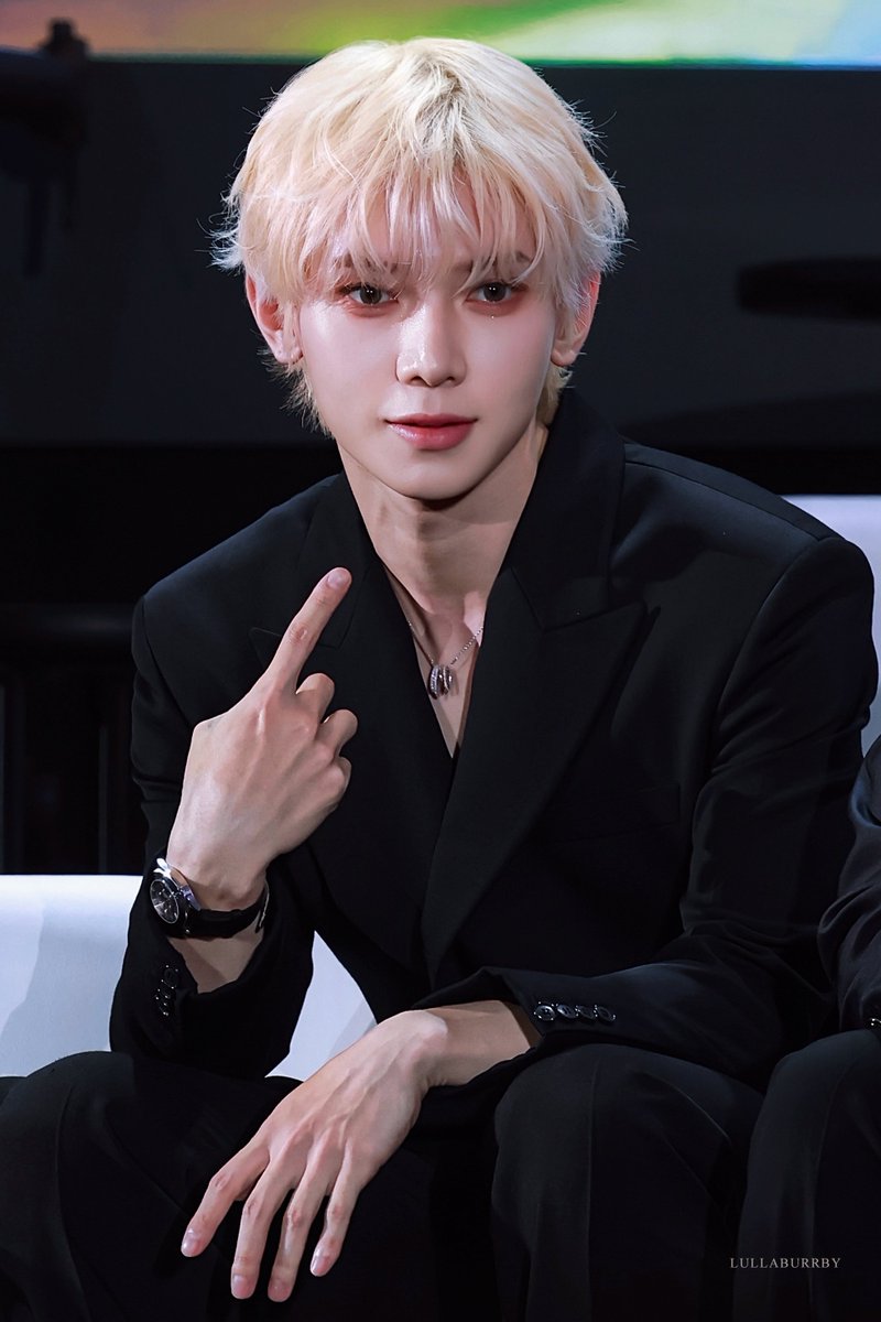 Lullaburrby_'s tweet photo. 👑

#TheAngelCalledYEOSANG
#여상의목소리로_물든여름
#YEOSANG #여상 https://t.co/kWPsRecljb