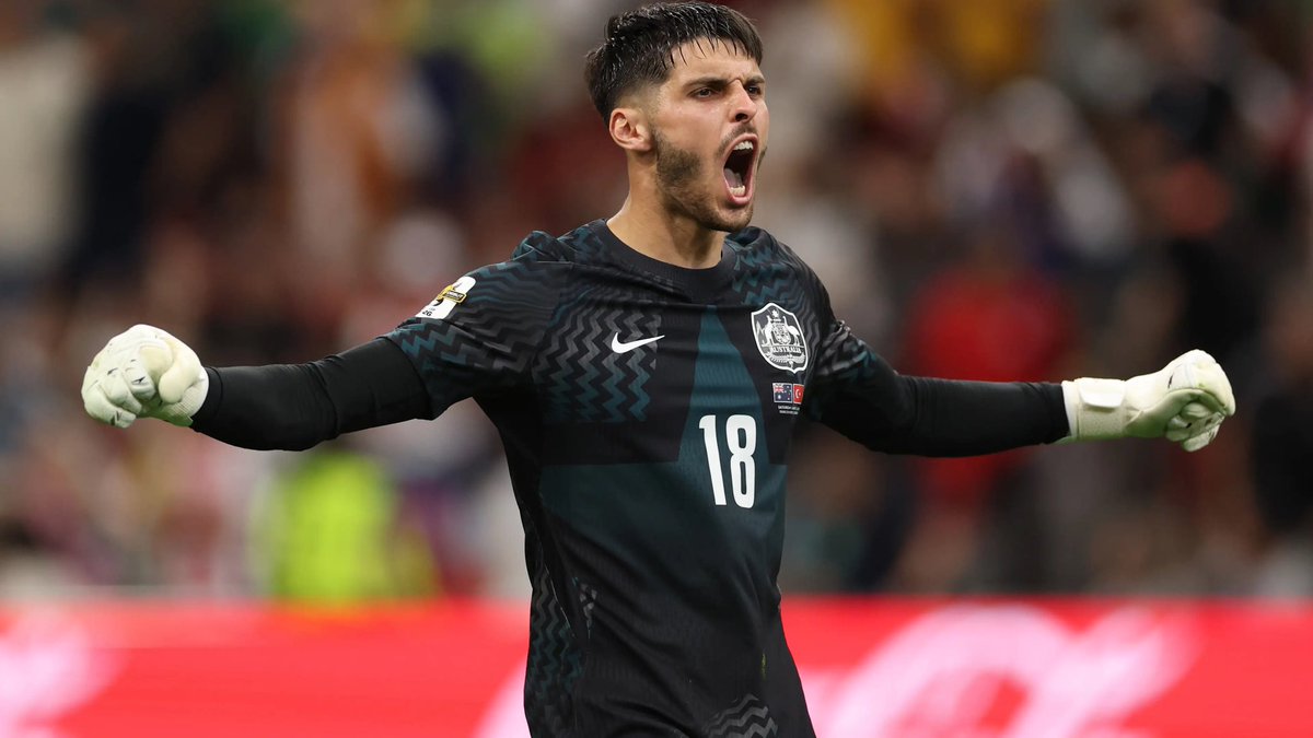 valls_nathaniel's tweet photo. Lo que atajó Patrick Beach hoy!!!🔥 #Australia #fifaworldcup https://t.co/4mzHRK8TOH